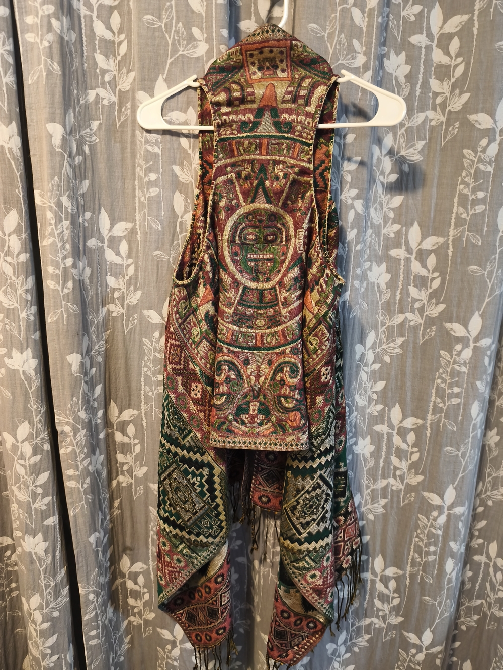 Bohemian Green Patterned Fringed Vest - Picture 4 of 7